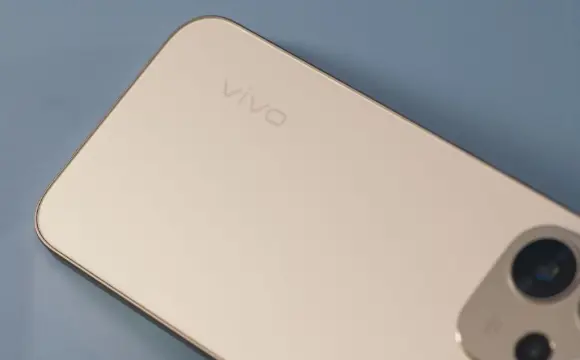 موبايل فيفو الجديد vivo v70
